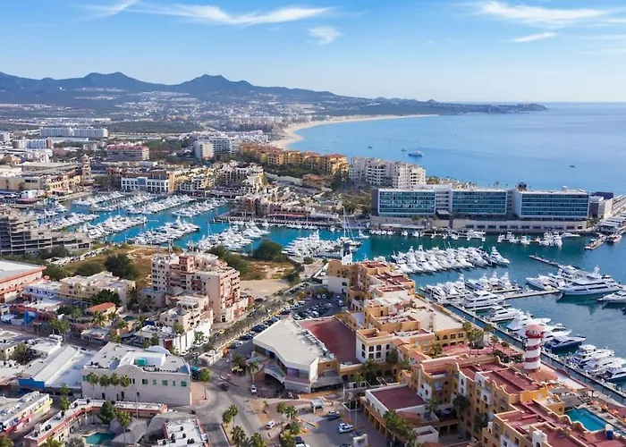Cozy And 2 Beds 1 Bath Cabo Marina Apartment